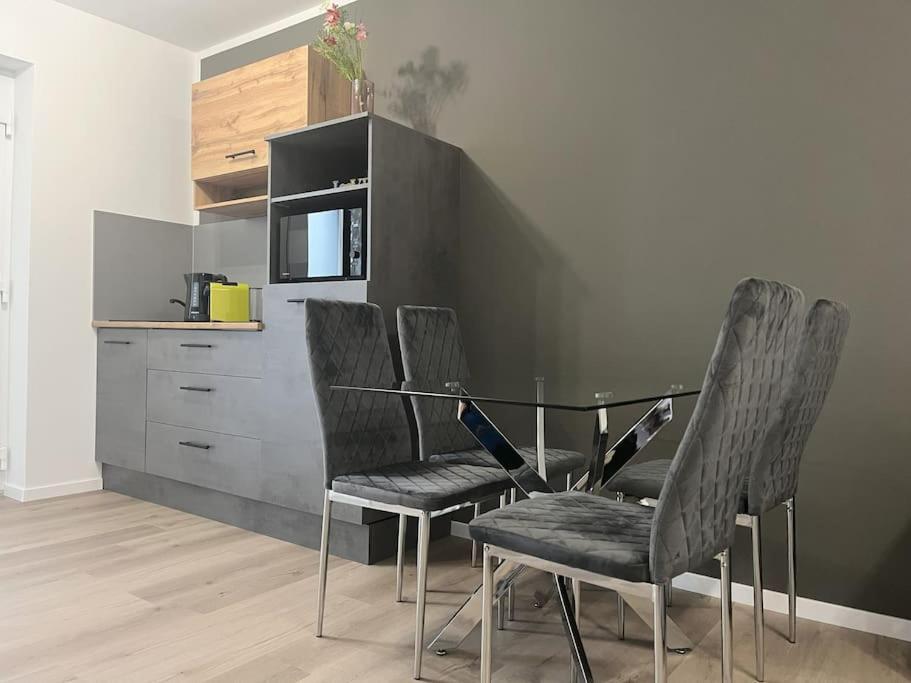 Staywell For 4 In The City I Parking I Wifi I Netflix Paderborn Ngoại thất bức ảnh